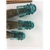 Image 2 : INSULATORS WITH SPINDLES