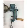 Image 3 : LOT OF 3 MEAT GRINDERS