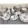 Image 1 : 46 PIECES ROYAL ALBERT “PETIT POINT” CHINA GREW POT CREAM SUGAR EXCELLENT COND.