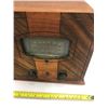 Image 2 : WOODEN RADIO - (STEWART WARNER)