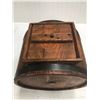 Image 2 : WOODEN CHURN KEG W/LID, (17"H, 15"W, 11"D)