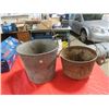 Image 1 : 3 GAL PAIL & CAST IRON POT W/3 LEGS