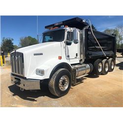 2019 KENWORTH T800 DUMP, VIN/SN:1NKDL40X3KJ217096 - TRI-AXLE, 500 HP CUMMINS X15 ENGINE, ALLSION 450