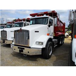 2019 KENWORTH T800 DUMP, VIN/SN:1NKDL40X4KJ217222 - TRI-AXLE, 500 HP CUMMINS ISX15 ENGINE, ALLISON 4