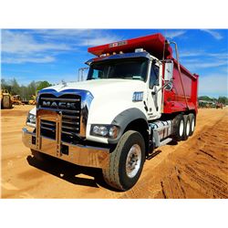 2018 MACK GU713 DUMP, VIN/SN:1M2AX07C5JM041035 - TRI-AXLE, 455 HP MACK MP8 ENGINE, ALLISON 4500 RDS 