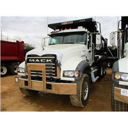 2018 MACK GU713 DUMP, VIN/SN:1M2AX07C9JM041040 - TRI-AXLE, 455 HP MACK MP8 ENGINE, ALLISON 4500 RDS 