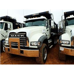 2017 MACK GU713 VIN/SN:1M2AX07C8HM036518 - TRI-AXLE, 455HP MACK MP8 ENGINE, MACK T310M 10 SPEED TRAN