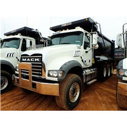 2017 MACK GU713 VIN/SN:1M2AX07C1HM036490 - TRI-AXLE, 455HP MACK MP8 ENGINE, ALLISON 4500RDS TRANS, 4