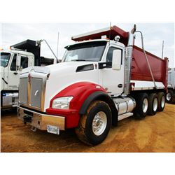 2015 KENWORTH T880 DUMP, VIN/SN:1NKZXPTX1FJ423966 - TRI-AXLE, 455HP PACECAR ENGINE, AUTO SHIFT TRANS
