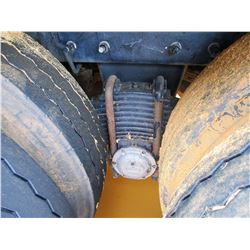 2015 MACK GY813 DUMP, VIN/SN:1M2AX13C8FM028847 - T/A, 405HP MACK MP7 ENGINE, ALLISON 4500RDS A/T, 44