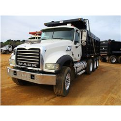 2009 MACK GU713 DUMP, VIN/SN:1M2AX04C99M004120 - TRI-AXLE, 405 HP MACK MP7 DIESEL ENGINE, 10 SPEED M