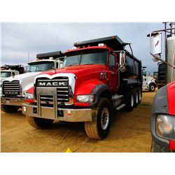 2008 MACK GU713 DUMP, VIN/SN:1M2AX09C68M003742 - TRI-AXLE, 425 HP MACK MP8 DIESEL ENGINE, MACK T310M