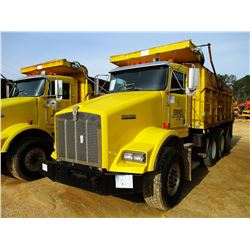 1999 KENWORTH T800 DUMP, VIN/SN:1NKDLB0X3XJ797185 - TRI-AXLE, 475 HP CAT DIESEL ENGINE, 10 SPEED TRA