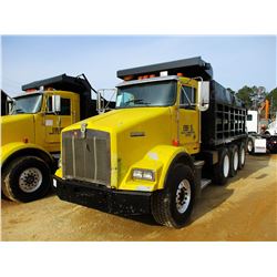 1999 KENWORTH T800 DUMP, VIN/SN:1NKDLB0X1XJ797184 - TRI-AXLE, 475 HP CAR DIESEL ENGINE, 10 SPEED TRA