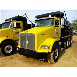 1999 KENWORTH T800 DUMP, VIN/SN:1NKDLB0X9XR815643 - TRI-AXLE, 475 HP CAT DIESEL ENGINE, 10 SPEED TRA