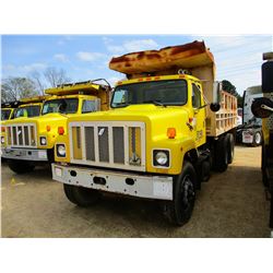 1997 INTERNATIONAL 2574 DUMP, VIN/SN:1HTGGAET4VH480574 - T/A, CUMMINS N14 DIESEL ENGINE, 10 SPEED TR