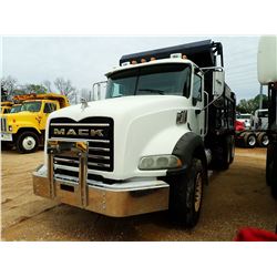 2007 MACK GU713 DUMP, VIN/SN:1M2AL02C77M006542 - MACK ENGINE, ALLISON RDS4500 A/T, 44K REARS, 20K FR