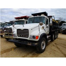 2007 MACK CV713 DUMP, VIN/SN:1M2AG11Y37M065446 - TRI-AXLE, MACK DIESEL ENGINE, MACK 13 SPD TRANS, 16