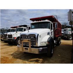 2006 MACK CT713 DUMP, VIN/SN:1M2AL02C56M002388 - TRI-AXLE, MACK DIESEL ENGINE, MACK T310M 10 SPEED T