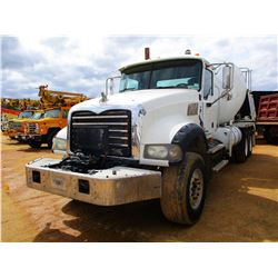 2008 MACK GU713 CONCRETE TRUCK, VIN/SN:1M2AX04C68M002212 - T/A, 355HP MP7 MACK DIESEL ENGINE, 9 SPEE