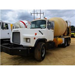 1999 MACK DM690S CONCRETE TRUCK, VIN/SN:1M2B209C7XM024682 - T/A, 300 HP MACK EM7 DIESEL ENGINE, 6 SP