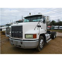 2001 MACK CH613 TRUCK TRACTOR, VIN/SN:1M1AA18Y71W135900 - T/A, MACK DIESEL ENGINE, 13 SPEED TRANS, 3