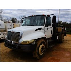 2003 INTERNATIONAL 4200 FUEL & LUBE, VIN/SN:1HTMPAFL33H597979 - IHC DIESEL ENGINE, A/T, 14' FLATBED 