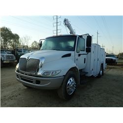 2004 INTERNATIONAL 4200 MECHANIC TRUCK, VIN/SN:1HTMPAFL34H664517 - IHC VT365 ENGINE, A/T, BETTER BUI