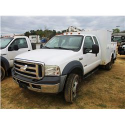 2006 FORD F550 SERVICE TRUCK, VIN/SN:1FDAX57P56ED88270 - 4X4, EXT CAB, FORD POWER STROKE DIESEL ENGI