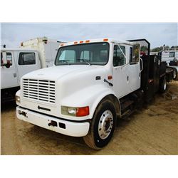 1995 INTERNATIONAL 4700 SERVICE TRUCK, VIN/SN:1HTSCAAM4SH208140 - CREW CAB, IHC DIESEL ENGINE, 6 SPE