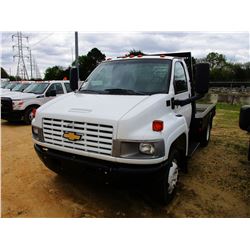 2004 CHEVROLET C4500 FLATBED, VIN/SN:1GBC4C1E34F514770 - S/A, GAS ENGINE, 6 SPEED TRANS, 9' FLATBED 