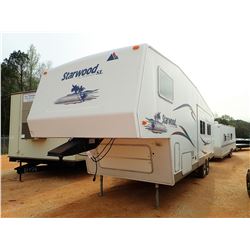 2005 STARWOOD TRAVEL TRAILER, VIN/SN:4K03A1K255E153916 - 30' LENGTH, T/A, 2 BEDROOMS, 1 BATHROOM, KI