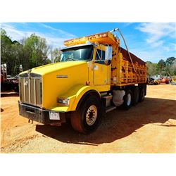 1999 KENWORTH T800 DUMP, VIN/SN:1NKDLB0X6XR815647 - TRI-AXLE, 475 HP CAT DIESEL ENGINE, 10 SPEED TRA
