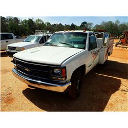 1999 CHEVROLET 3500 MECHANIC TRUCK, VIN/SN:1GBJC34R9XF038733 - V-8 ENGINE, A/T, ODOMETER READING 126