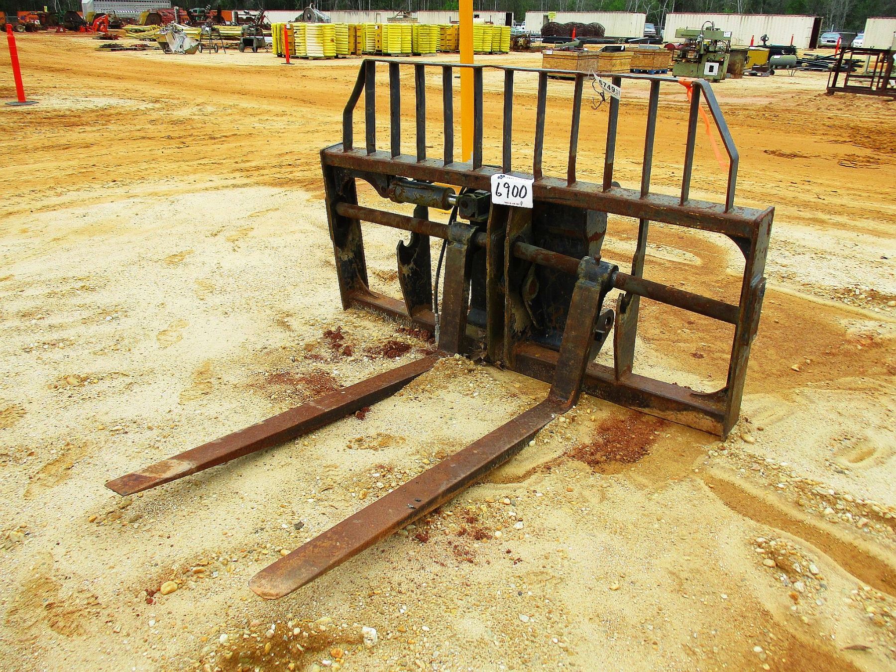 FORK ATTACHMENT, FITS WHEEL LOADER (B6)