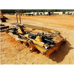 CAT D6R/T LGP BLADE AND ARMS