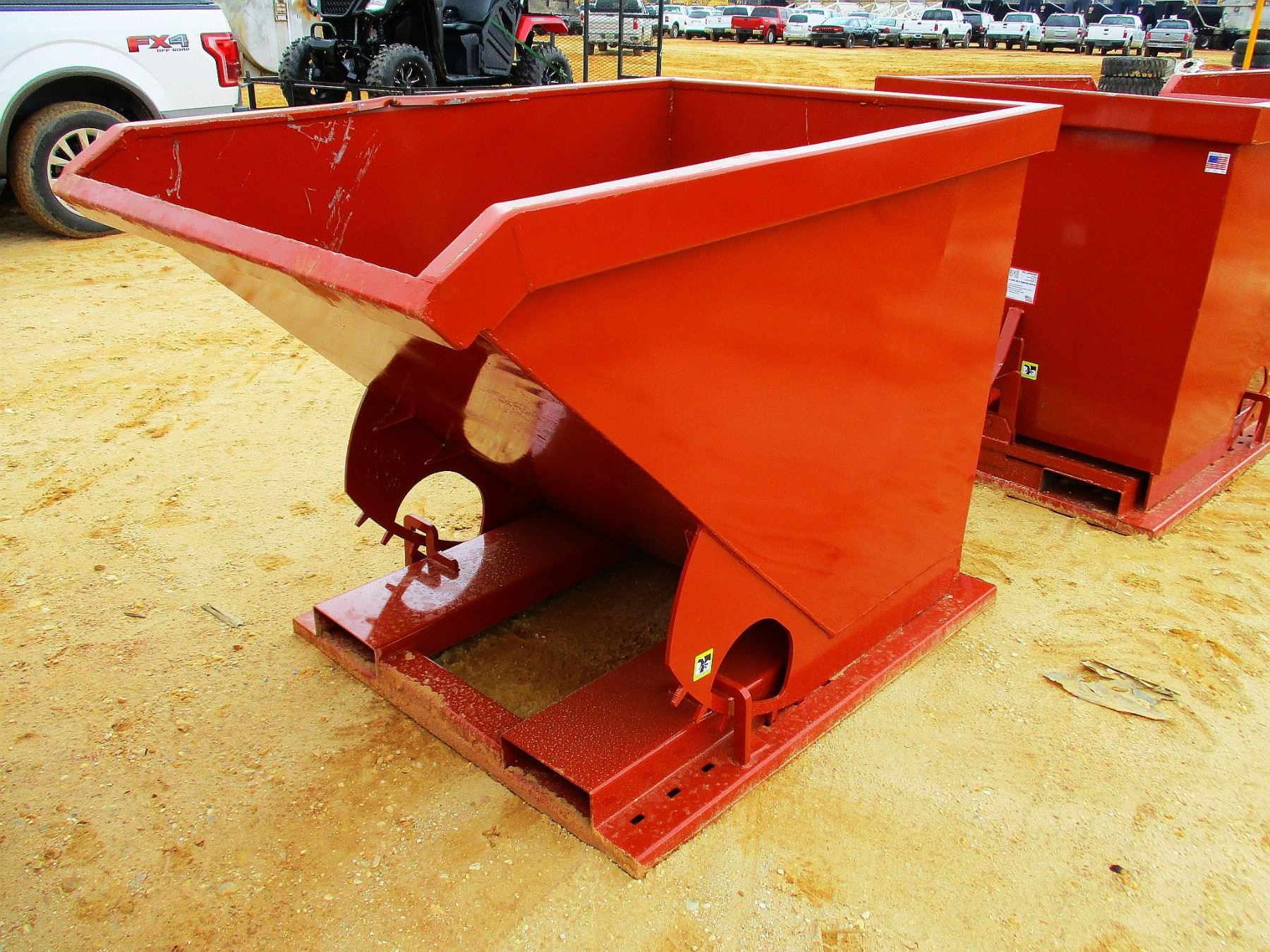 1.5 CUBIC YARD SELF DUMPING HOPPER (B-7)