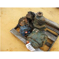 (1) PALLET GEAR BOXES