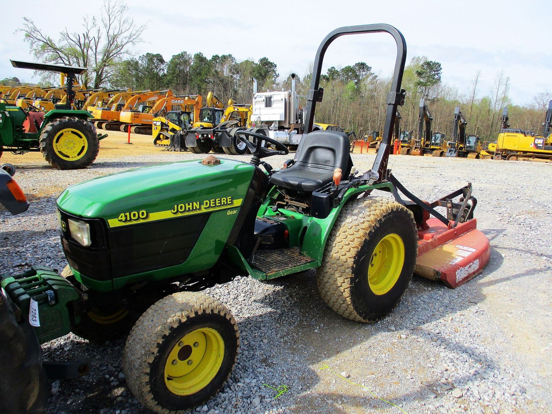 JOHN DEERE 4100 FARM TRACTOR, VIN/SN213542 MFWD, ROLL BAR, BUSH HOG