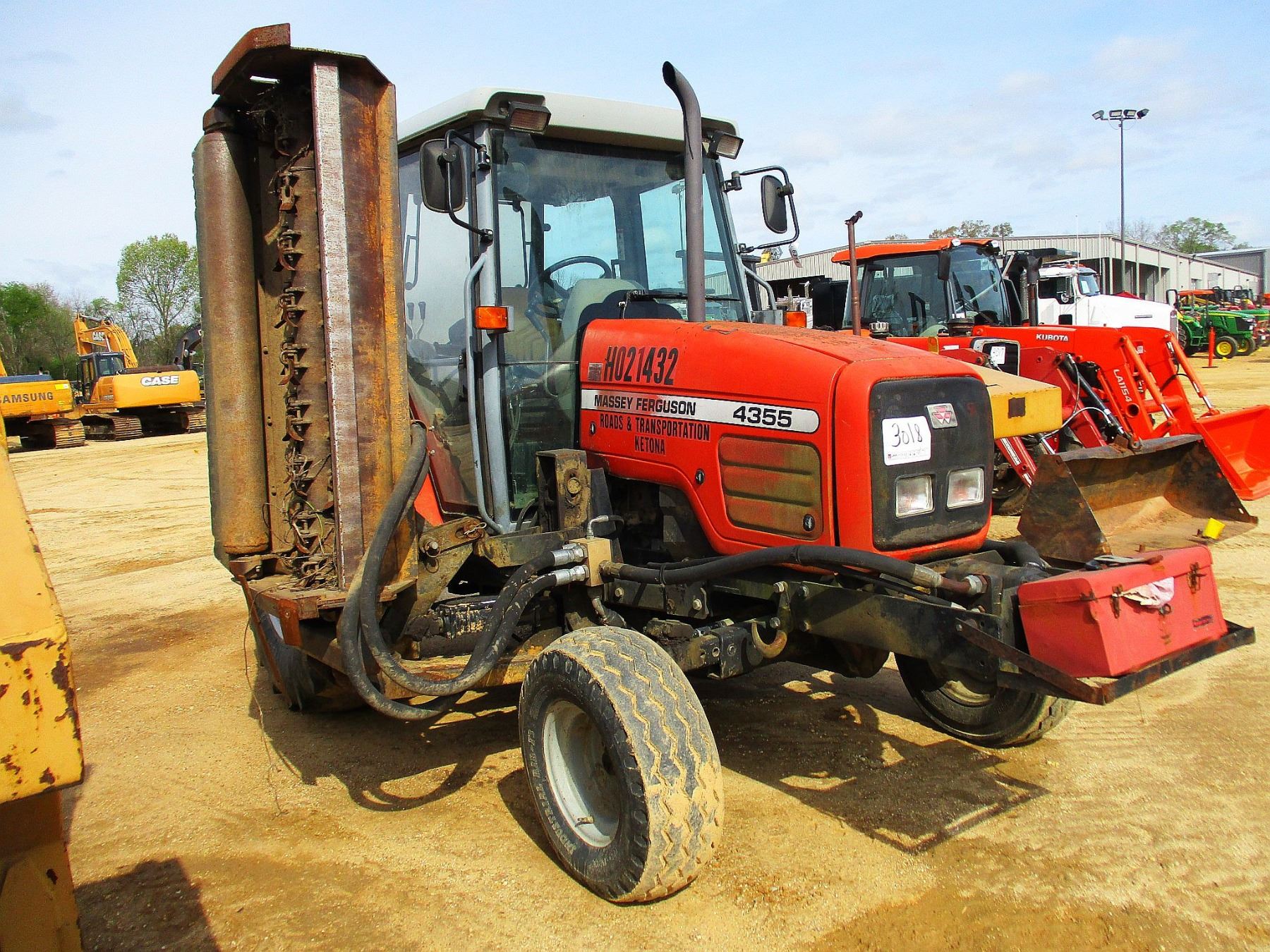 2002 MASSEY FERGUSON 4355 FARM TRACTOR, VIN/SN:L37024 - 2 REMOTES, SIDE ...