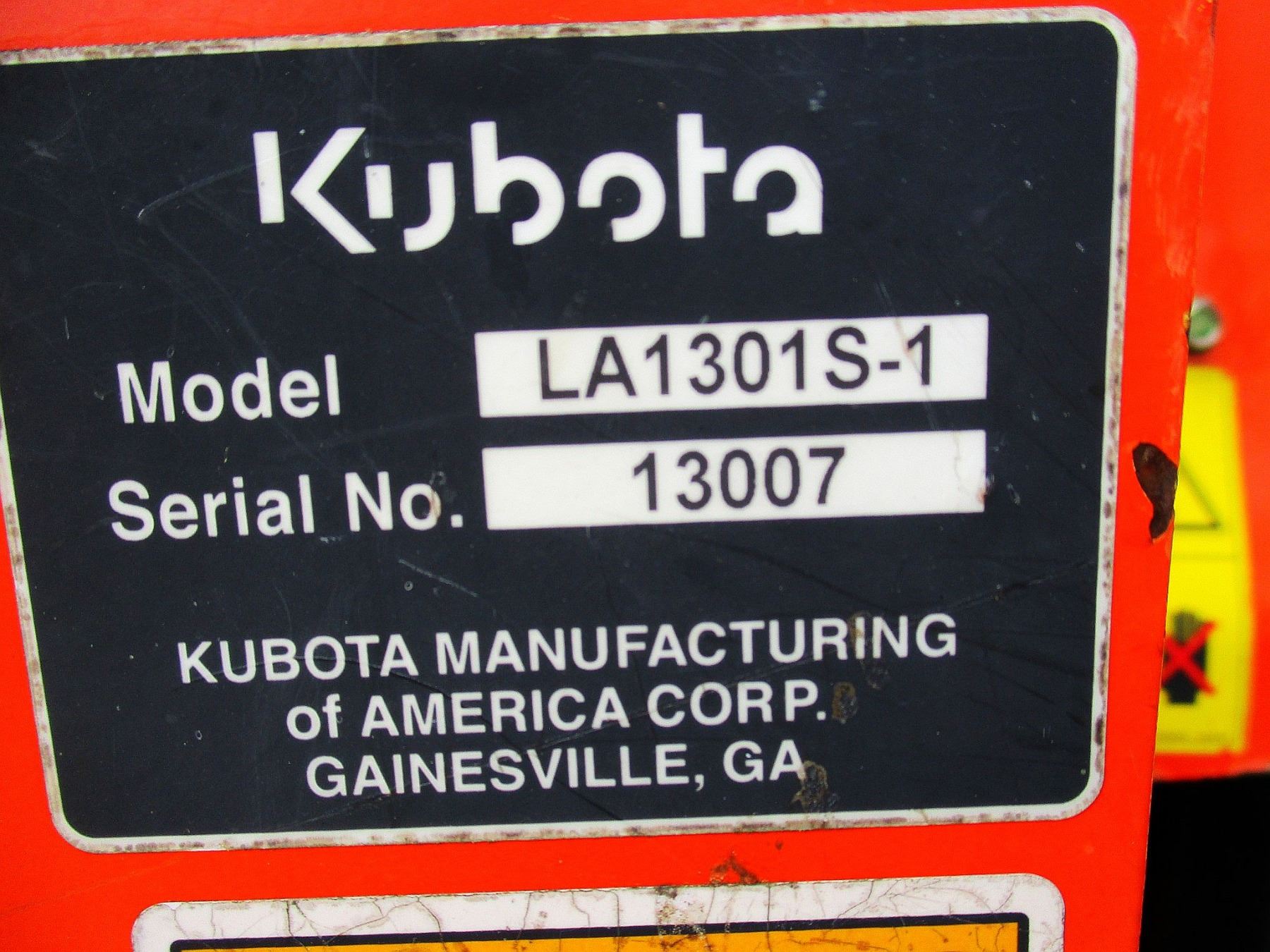 KUBOTA M108X FARM TRACTOR, VIN/SNM108X50288 MFWD, 2 REMOTES, LA1301S