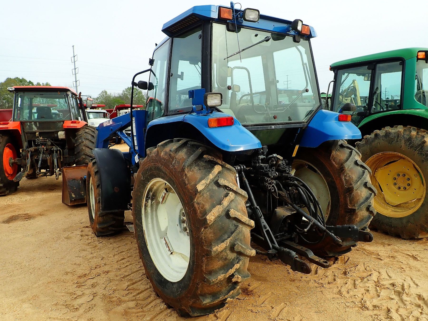NEW HOLLAND TS110 FARM TRACTOR, VIN/SN144988BX618 MFWD, 3 PT, PTO, 4