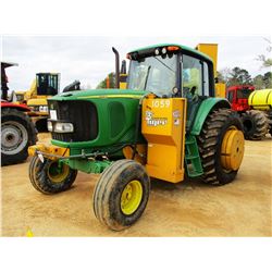 2005 JOHN DEERE 7220 FARM TRACTOR, VIN/SN:003944 - 2 REMOTES, TIGER SABER TOOTH 5' BOOM MOWER, CAB, 