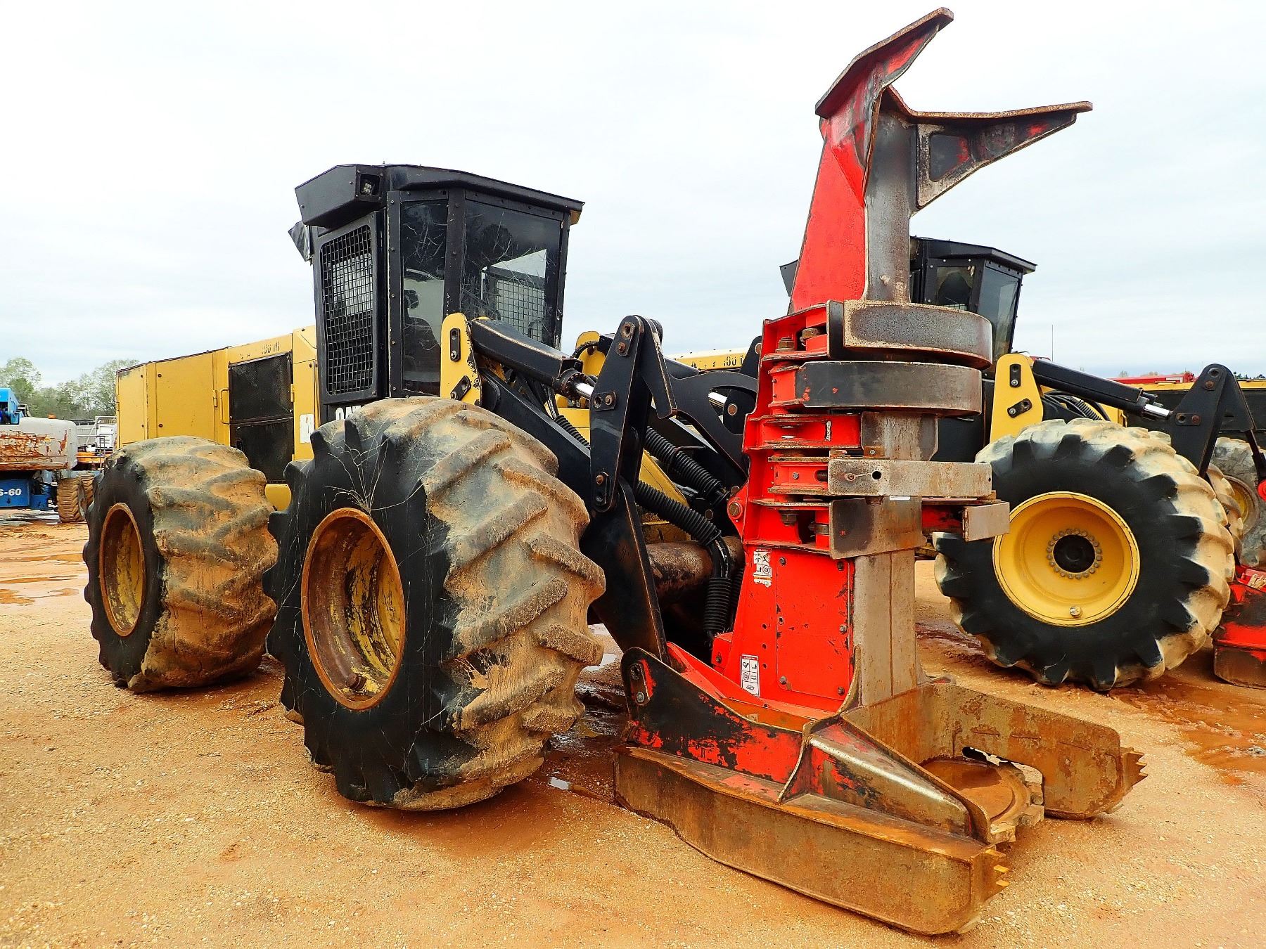 2014 CAT 573C FELLER BUNCHER, VIN/SN:7300116 - CAT SC57 SAW HEAD, CAB ...