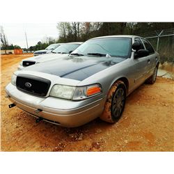 2010 FORD CROWN VICTORIA VIN/SN:2FABP7BV1AX106598 - V8 GAS ENGINE, A/T, ODOMETER READING 203,703 MIL