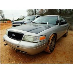2007 FORD CROWN VICTORIA VIN/SN:2FAHP71W37X145013 - V8 GAS ENGINE, A/T, ODOMETER READING 228,481 MIL