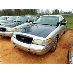 2010 FORD POLICE INTERCEPTOR, VIN/SN:2FABP7BV0AX106611 - V-8 ENGINE, A/T, ODOMETER READING 218,115 M