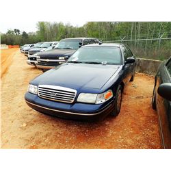 2005 FORD CROWN VICTORIA, VIN/SN:2FAHP71WX5X141456 - V8 ENGINE, A/T, ODOMETER READING 186,798 MILES 