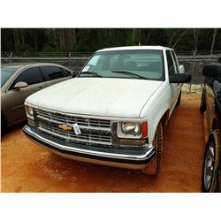 2000 CHEVROLET 2500 PICKUP, VIN/SN:1GCGC23R7YF494507 - CREW CAB, GAS ENGINE, A/T, ODOMETER READING 1