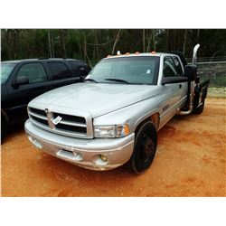 2001 DODGE 3500 VIN/SN:1B7MC33781J556524 - CUMMINS, 6 SPEED